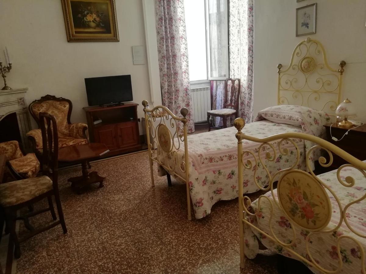 Tanina B & B サッサリ エクステリア 写真